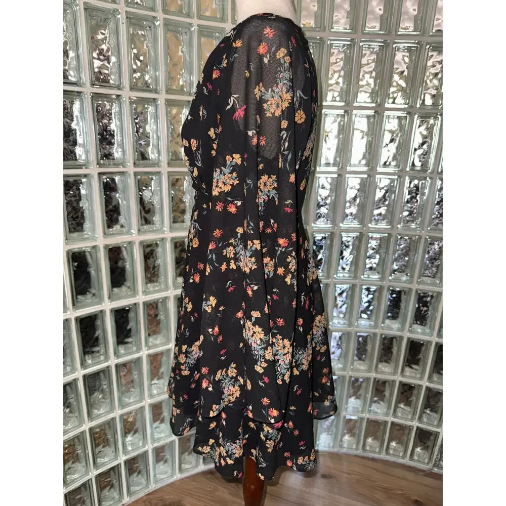 Free People‎ Lilou Floral Bell Sleeve Chiffon V-neck Lined Black dress - size S